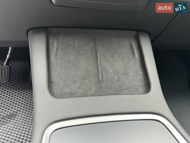 Белый Тесла Модель 3, объемом двигателя 0 л и пробегом 34 тыс. км за 21000 $, фото 33 на Automoto.ua