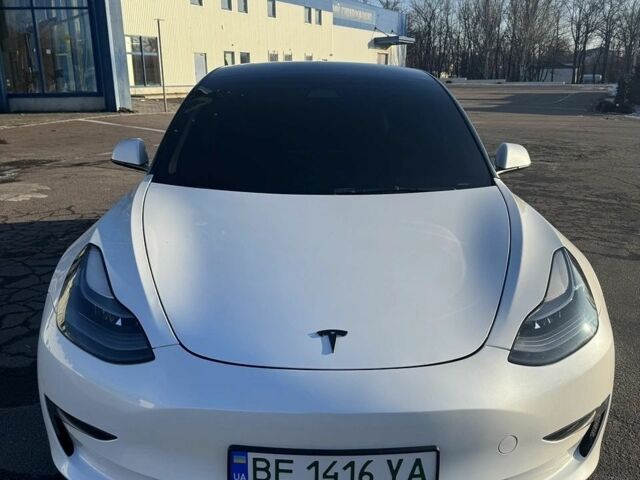 Білий Тесла Модель 3, об'ємом двигуна 0 л та пробігом 52 тис. км за 25500 $, фото 3 на Automoto.ua