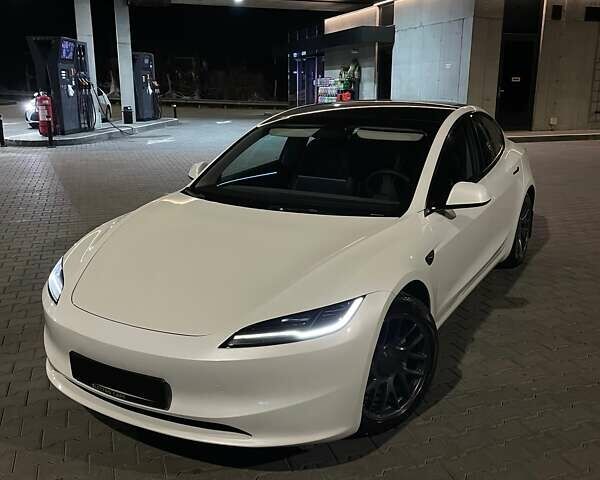 Белый Тесла Модель 3, объемом двигателя 0 л и пробегом 35 тыс. км за 27500 $, фото 5 на Automoto.ua