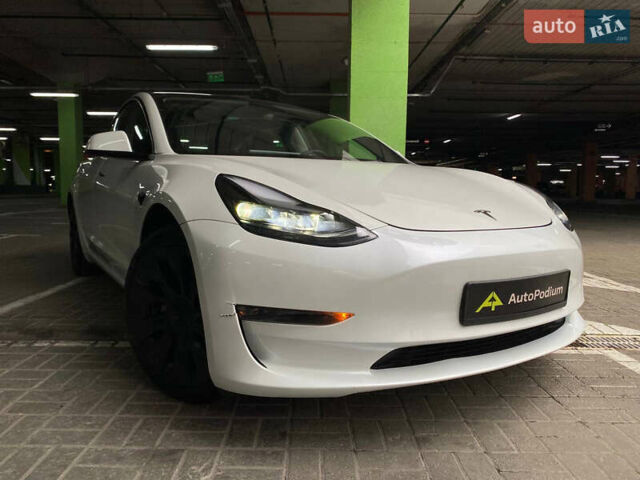 Белый Тесла Модель 3, объемом двигателя 0 л и пробегом 5 тыс. км за 23900 $, фото 36 на Automoto.ua