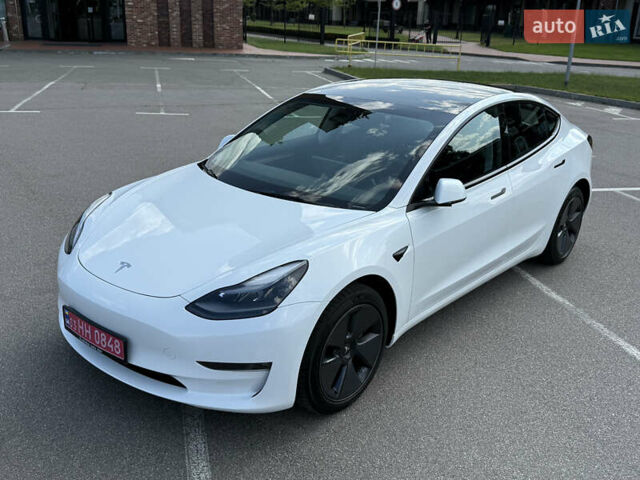 Белый Тесла Модель 3, объемом двигателя 0 л и пробегом 39 тыс. км за 25500 $, фото 12 на Automoto.ua