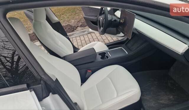 Белый Тесла Модель 3, объемом двигателя 0 л и пробегом 6 тыс. км за 30200 $, фото 8 на Automoto.ua