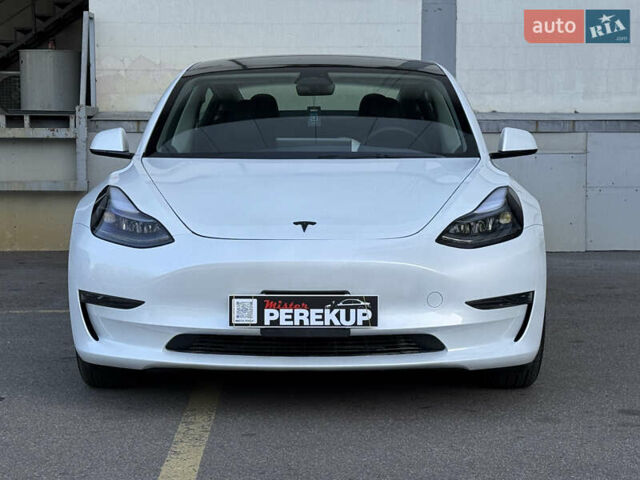 Білий Тесла Модель 3, об'ємом двигуна 0 л та пробігом 3 тис. км за 25799 $, фото 5 на Automoto.ua