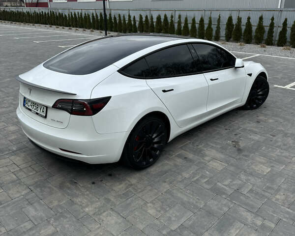 Белый Тесла Модель 3, объемом двигателя 0 л и пробегом 20 тыс. км за 27600 $, фото 6 на Automoto.ua