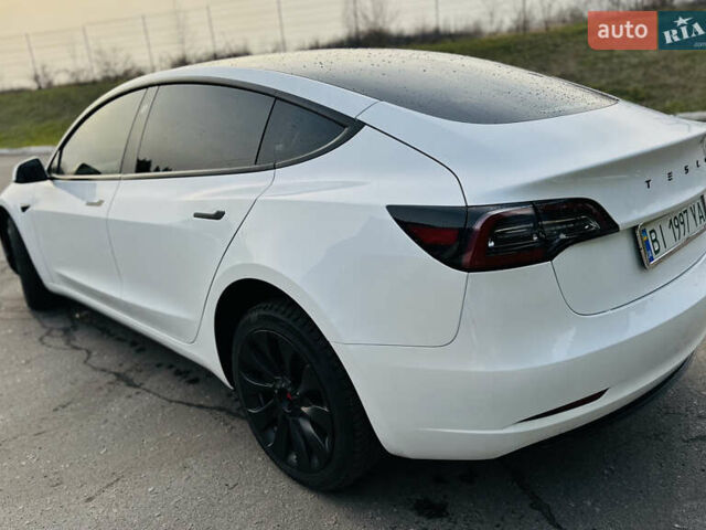 Білий Тесла Модель 3, об'ємом двигуна 0 л та пробігом 39 тис. км за 21990 $, фото 8 на Automoto.ua