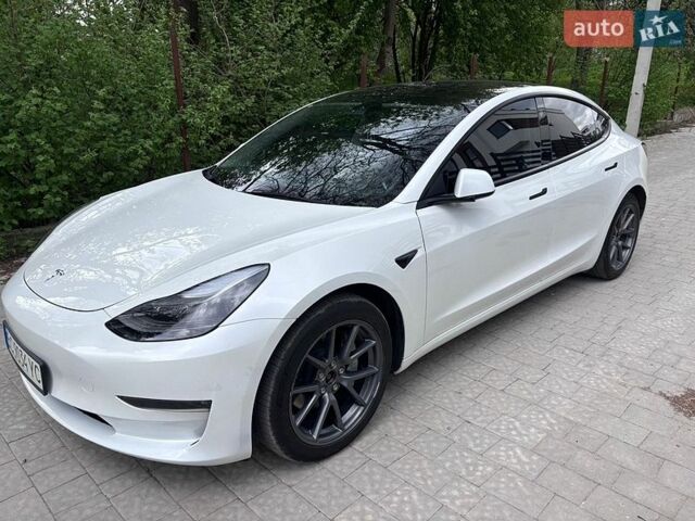 Белый Тесла Модель 3, объемом двигателя 0 л и пробегом 55 тыс. км за 23000 $, фото 1 на Automoto.ua