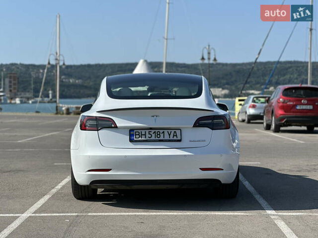 Білий Тесла Модель 3, об'ємом двигуна 0 л та пробігом 22 тис. км за 29006 $, фото 6 на Automoto.ua