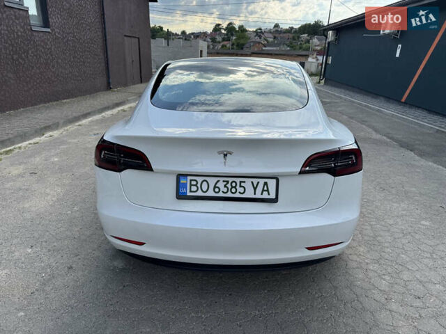 Белый Тесла Модель 3, объемом двигателя 0 л и пробегом 19 тыс. км за 21500 $, фото 1 на Automoto.ua