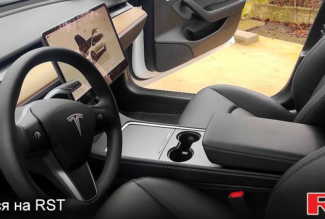 Білий Тесла Модель 3, об'ємом двигуна 0 л та пробігом 49 тис. км за 20000 $, фото 5 на Automoto.ua