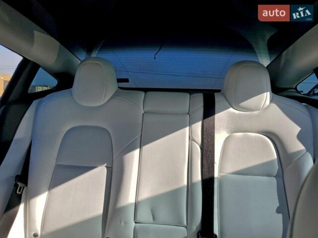 Белый Тесла Модель 3, объемом двигателя 0 л и пробегом 55 тыс. км за 7000 $, фото 9 на Automoto.ua