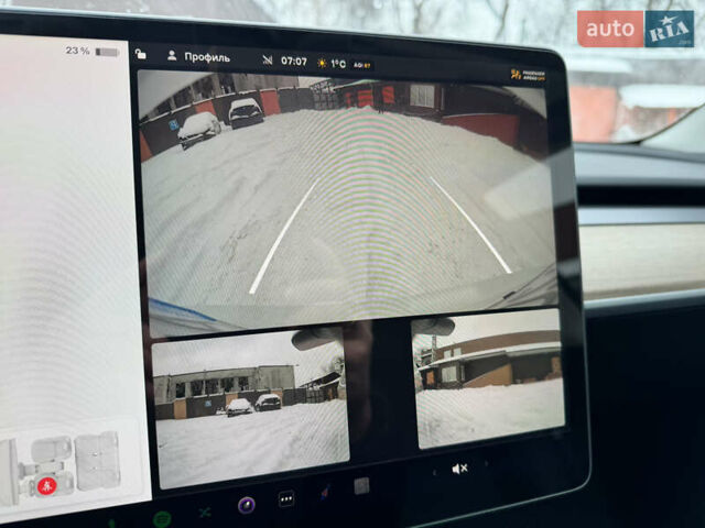 Белый Тесла Модель 3, объемом двигателя 0 л и пробегом 37 тыс. км за 20000 $, фото 27 на Automoto.ua