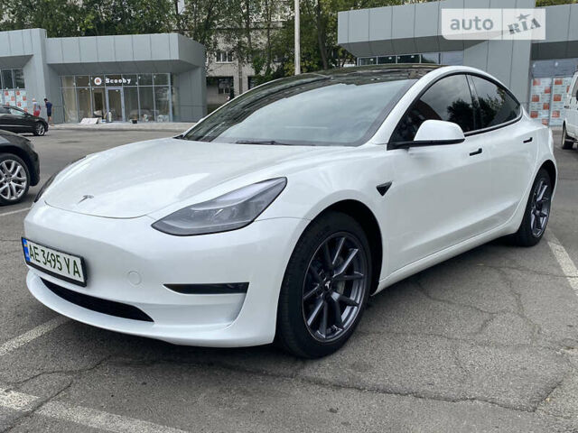 Білий Тесла Модель 3, об'ємом двигуна 0 л та пробігом 16 тис. км за 22300 $, фото 1 на Automoto.ua