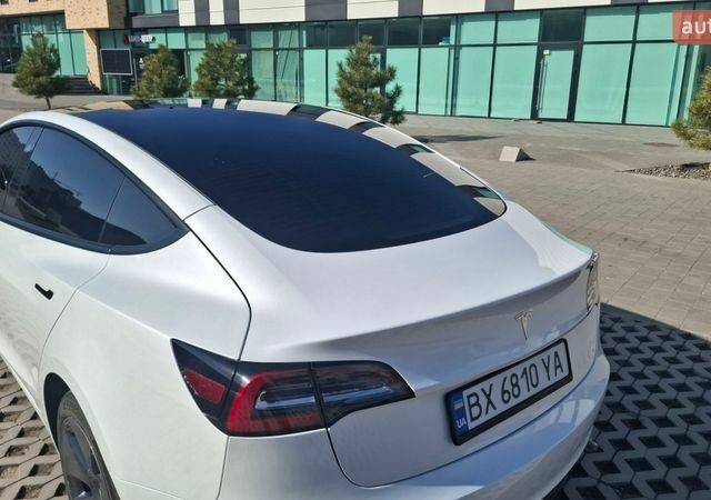 Белый Тесла Модель 3, объемом двигателя 0 л и пробегом 34 тыс. км за 19500 $, фото 3 на Automoto.ua
