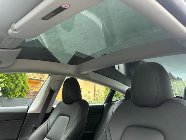 Белый Тесла Модель 3, объемом двигателя 0 л и пробегом 53 тыс. км за 13500 $, фото 5 на Automoto.ua