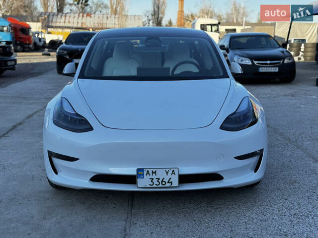 Білий Тесла Модель 3, об'ємом двигуна 0 л та пробігом 5 тис. км за 29999 $, фото 4 на Automoto.ua