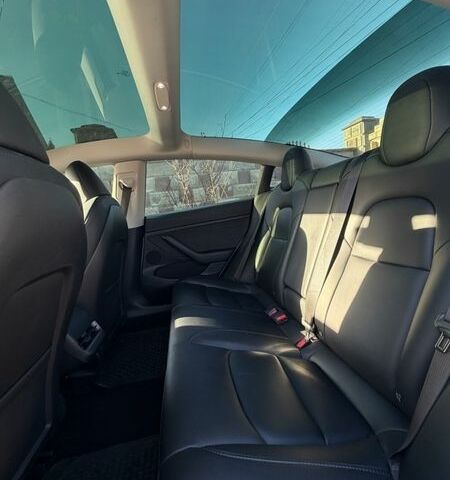 Белый Тесла Модель 3, объемом двигателя 0 л и пробегом 79 тыс. км за 22000 $, фото 13 на Automoto.ua