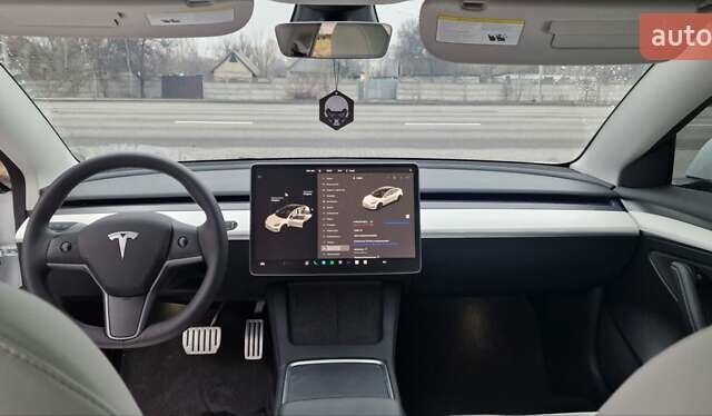 Белый Тесла Модель 3, объемом двигателя 0 л и пробегом 6 тыс. км за 30200 $, фото 12 на Automoto.ua