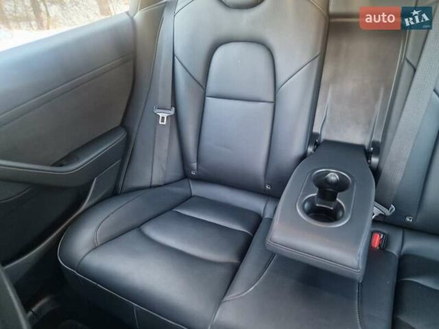 Белый Тесла Модель 3, объемом двигателя 0 л и пробегом 34 тыс. км за 18800 $, фото 16 на Automoto.ua