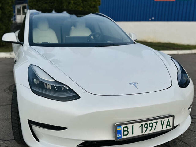 Білий Тесла Модель 3, об'ємом двигуна 0 л та пробігом 39 тис. км за 21990 $, фото 3 на Automoto.ua