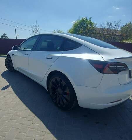 Білий Тесла Модель 3, об'ємом двигуна 0 л та пробігом 11 тис. км за 23500 $, фото 3 на Automoto.ua