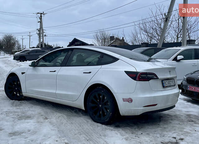 Білий Тесла Модель 3, об'ємом двигуна 0 л та пробігом 76 тис. км за 18800 $, фото 6 на Automoto.ua