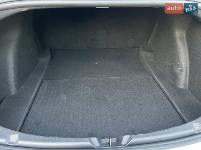 Белый Тесла Модель 3, объемом двигателя 0 л и пробегом 30 тыс. км за 28000 $, фото 11 на Automoto.ua