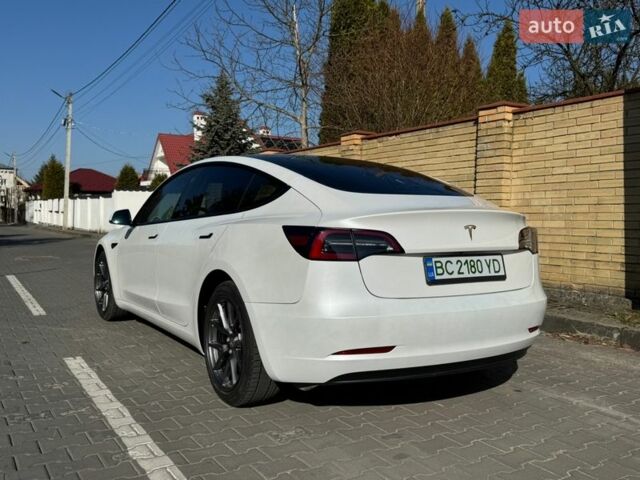 Білий Тесла Модель 3, об'ємом двигуна 0 л та пробігом 55 тис. км за 21000 $, фото 6 на Automoto.ua