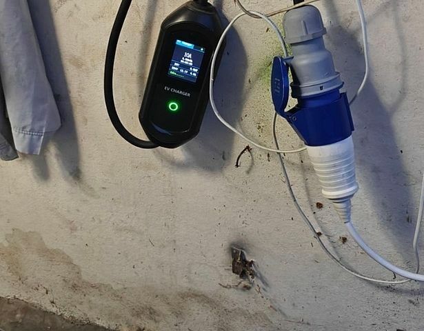 Білий Тесла Модель 3, об'ємом двигуна 0 л та пробігом 57 тис. км за 20700 $, фото 3 на Automoto.ua