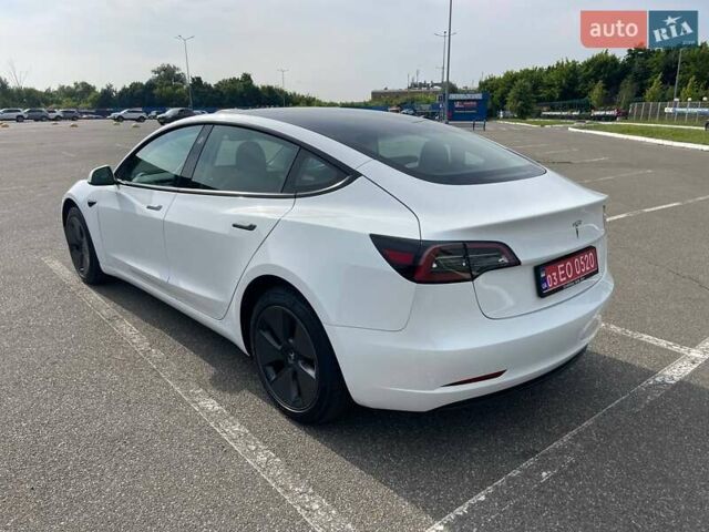 Белый Тесла Модель 3, объемом двигателя 0 л и пробегом 42 тыс. км за 26500 $, фото 6 на Automoto.ua