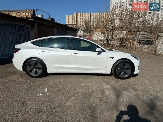 Белый Тесла Модель 3, объемом двигателя 0 л и пробегом 93 тыс. км за 18900 $, фото 20 на Automoto.ua