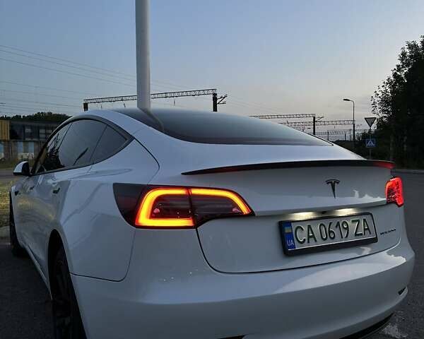 Білий Тесла Модель 3, об'ємом двигуна 0 л та пробігом 22 тис. км за 25900 $, фото 6 на Automoto.ua