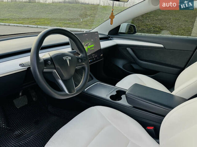 Білий Тесла Модель 3, об'ємом двигуна 0 л та пробігом 39 тис. км за 21990 $, фото 13 на Automoto.ua