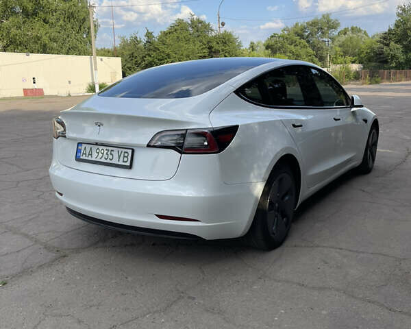 Белый Тесла Модель 3, объемом двигателя 0 л и пробегом 22 тыс. км за 25000 $, фото 8 на Automoto.ua