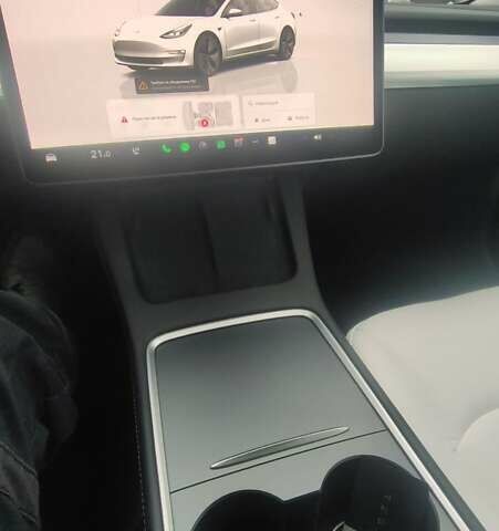 Белый Тесла Модель 3, объемом двигателя 0 л и пробегом 56 тыс. км за 18800 $, фото 5 на Automoto.ua