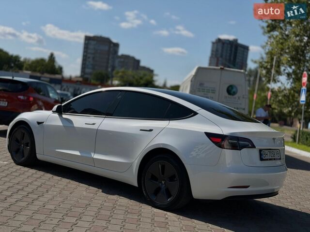 Білий Тесла Модель 3, об'ємом двигуна 0 л та пробігом 65 тис. км за 23900 $, фото 7 на Automoto.ua