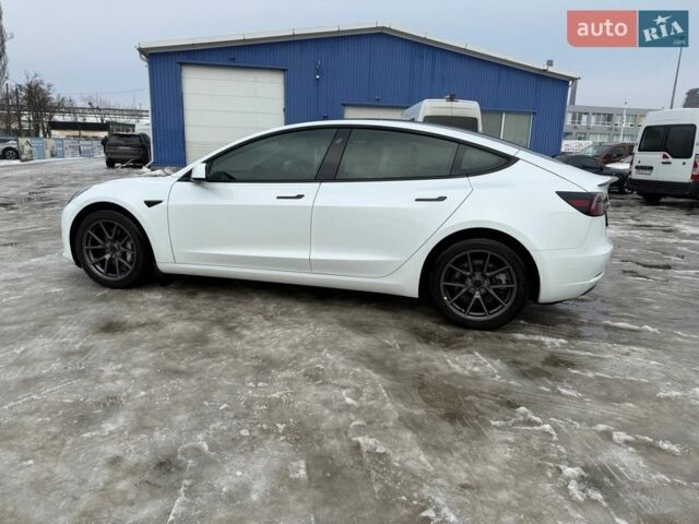 Білий Тесла Модель 3, об'ємом двигуна 0 л та пробігом 57 тис. км за 18800 $, фото 13 на Automoto.ua