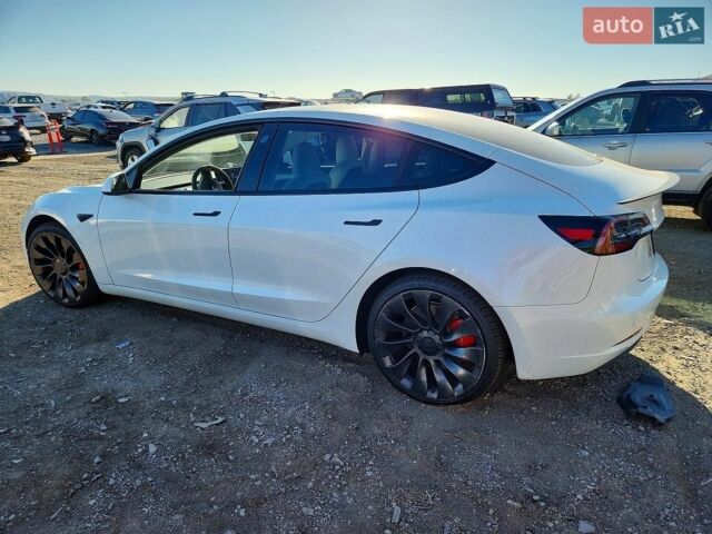 Білий Тесла Модель 3, об'ємом двигуна 0 л та пробігом 68 тис. км за 7700 $, фото 1 на Automoto.ua