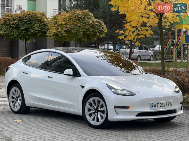 Белый Тесла Модель 3, объемом двигателя 0 л и пробегом 33 тыс. км за 24999 $, фото 13 на Automoto.ua