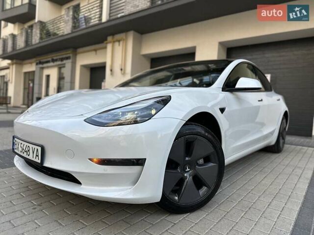 Белый Тесла Модель 3, объемом двигателя 0 л и пробегом 13 тыс. км за 20600 $, фото 1 на Automoto.ua