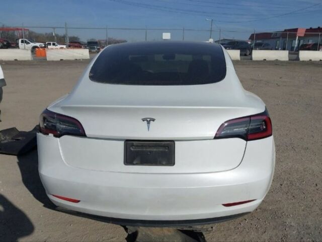 Білий Тесла Модель 3, об'ємом двигуна 0 л та пробігом 94 тис. км за 14500 $, фото 6 на Automoto.ua