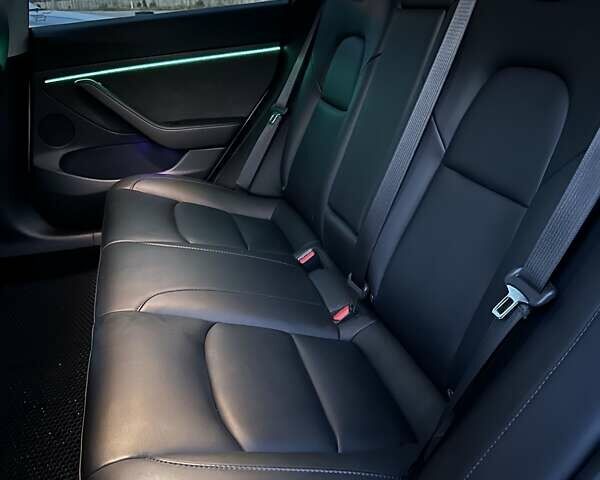 Білий Тесла Модель 3, об'ємом двигуна 0 л та пробігом 22 тис. км за 25900 $, фото 9 на Automoto.ua