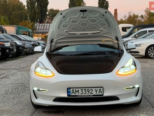 Білий Тесла Модель 3, об'ємом двигуна 0 л та пробігом 5 тис. км за 29900 $, фото 65 на Automoto.ua