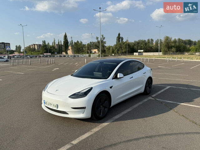 Білий Тесла Модель 3, об'ємом двигуна 0 л та пробігом 34 тис. км за 22500 $, фото 3 на Automoto.ua