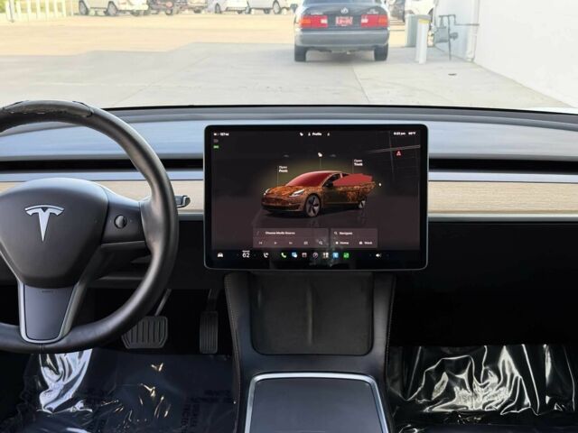Білий Тесла Модель 3, об'ємом двигуна 0 л та пробігом 15 тис. км за 8888 $, фото 6 на Automoto.ua