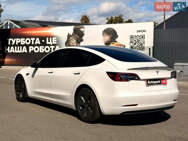 Белый Тесла Модель 3, объемом двигателя 0 л и пробегом 78 тыс. км за 21990 $, фото 5 на Automoto.ua