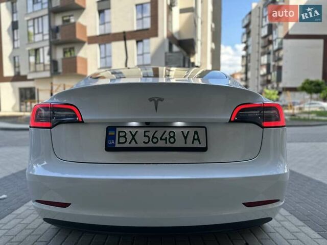 Белый Тесла Модель 3, объемом двигателя 0 л и пробегом 13 тыс. км за 20600 $, фото 6 на Automoto.ua