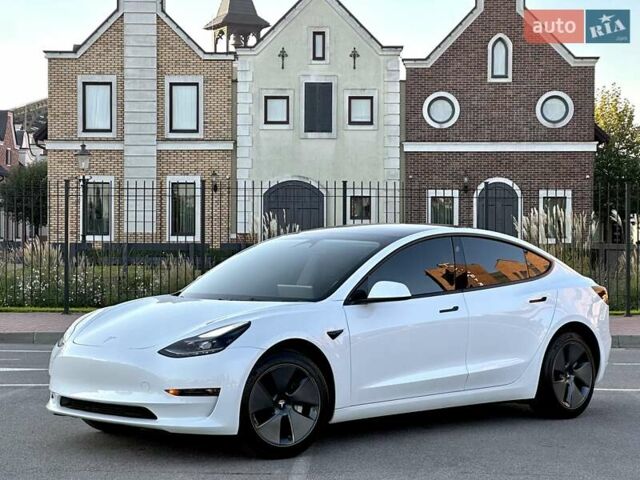 Білий Тесла Модель 3, об'ємом двигуна 0 л та пробігом 2 тис. км за 27700 $, фото 8 на Automoto.ua