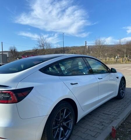 Белый Тесла Модель 3, объемом двигателя 0 л и пробегом 86 тыс. км за 17500 $, фото 10 на Automoto.ua
