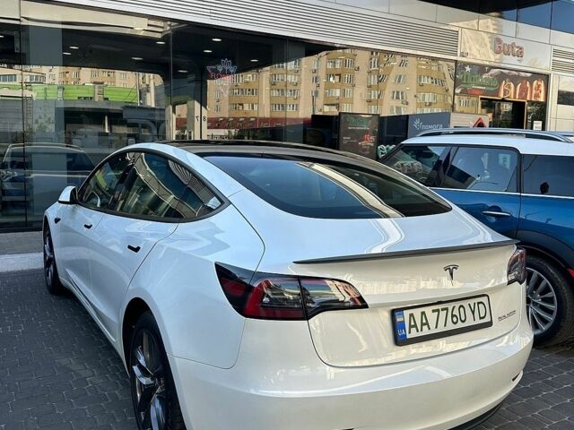 Білий Тесла Модель 3, об'ємом двигуна 0 л та пробігом 45 тис. км за 25899 $, фото 3 на Automoto.ua