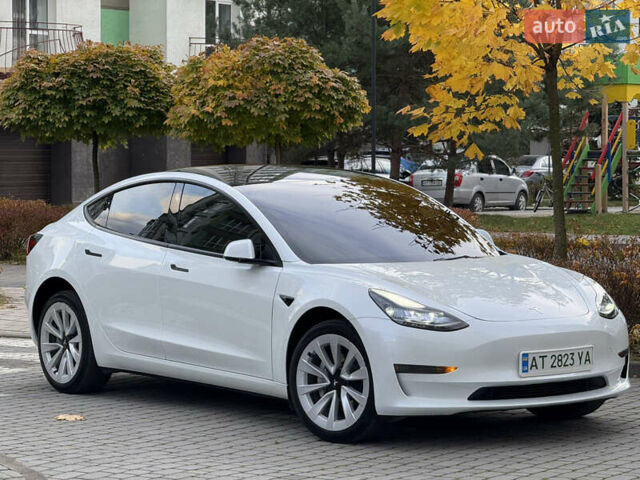 Белый Тесла Модель 3, объемом двигателя 0 л и пробегом 33 тыс. км за 24999 $, фото 11 на Automoto.ua